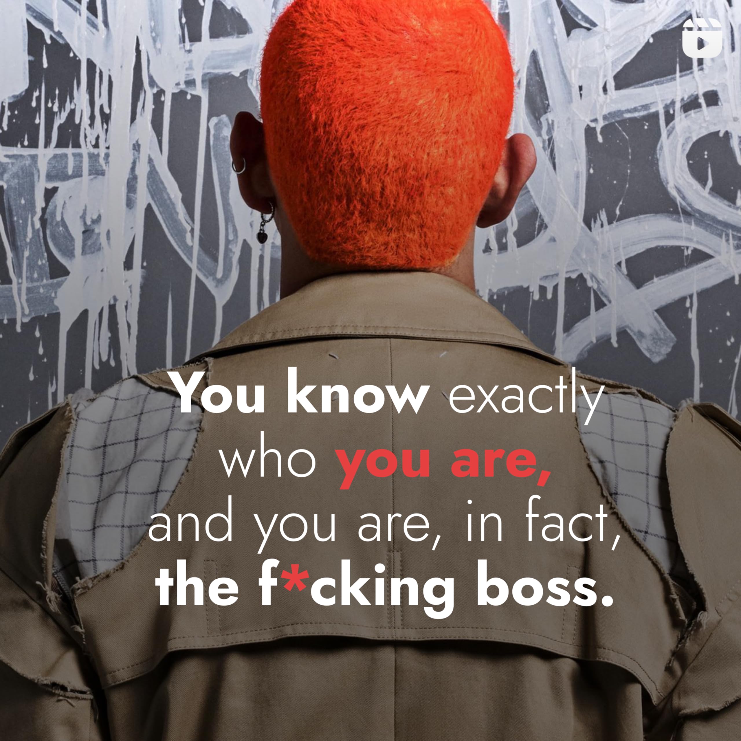 Sándalo cremoso y almizcle en Confessions of a Rebel B*tch Please EDP, aroma cálido.