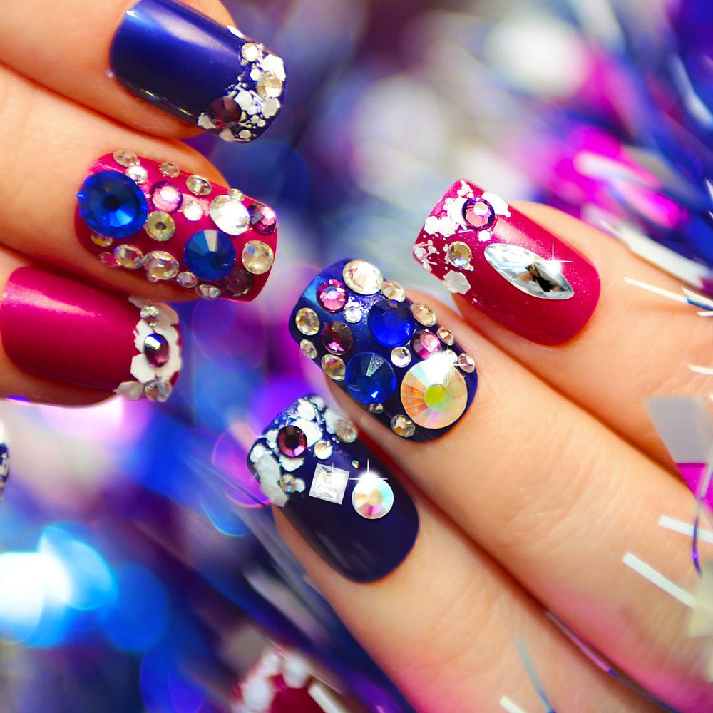CoralBeau purpurina y brillos para uñas con efecto glamoroso.