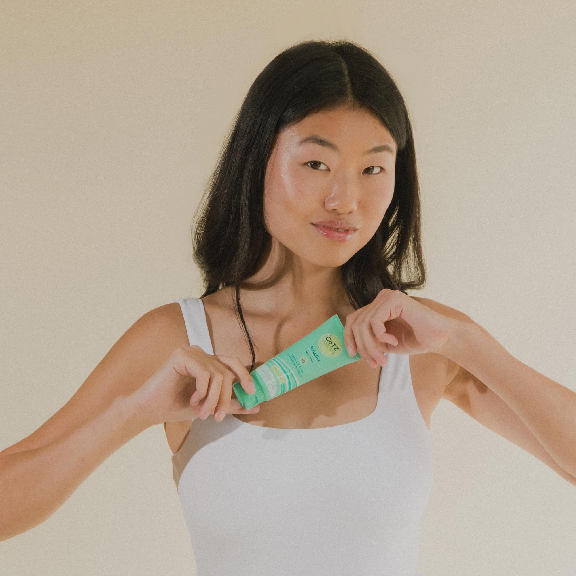 CoTZ Sensitive – formulation minérale douce pour peau sensible.