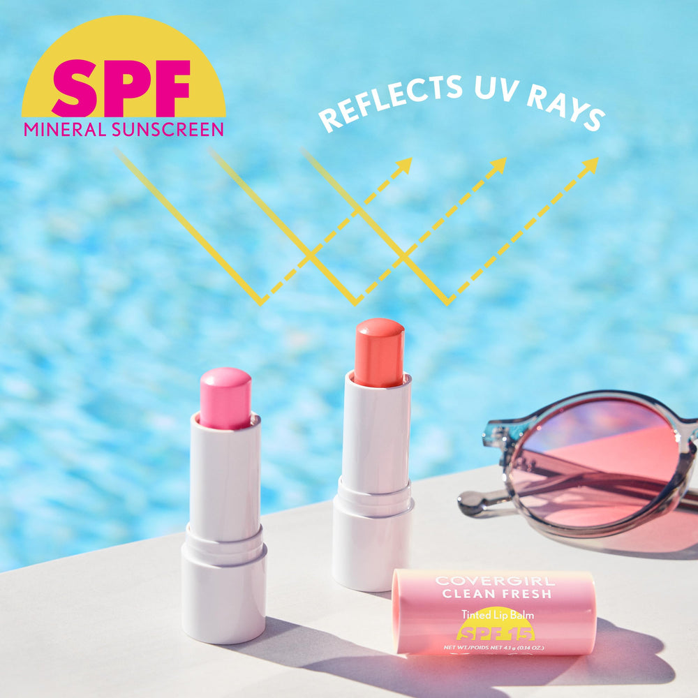 Hidratación instantánea con COVERGIRL, labios suaves.