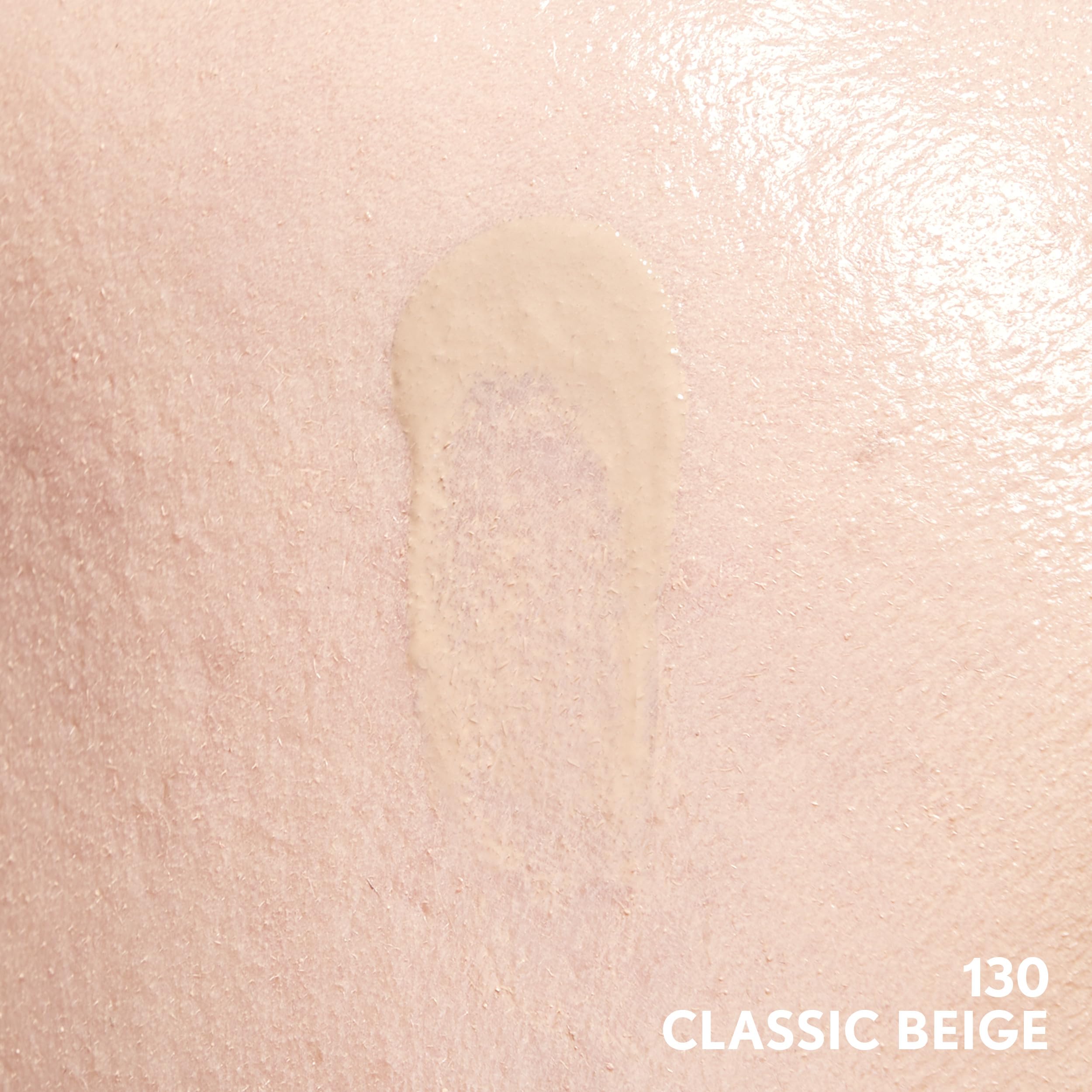 COVERGIRL Base Invisible: cobertura modulable para retoques diarios y naturales.