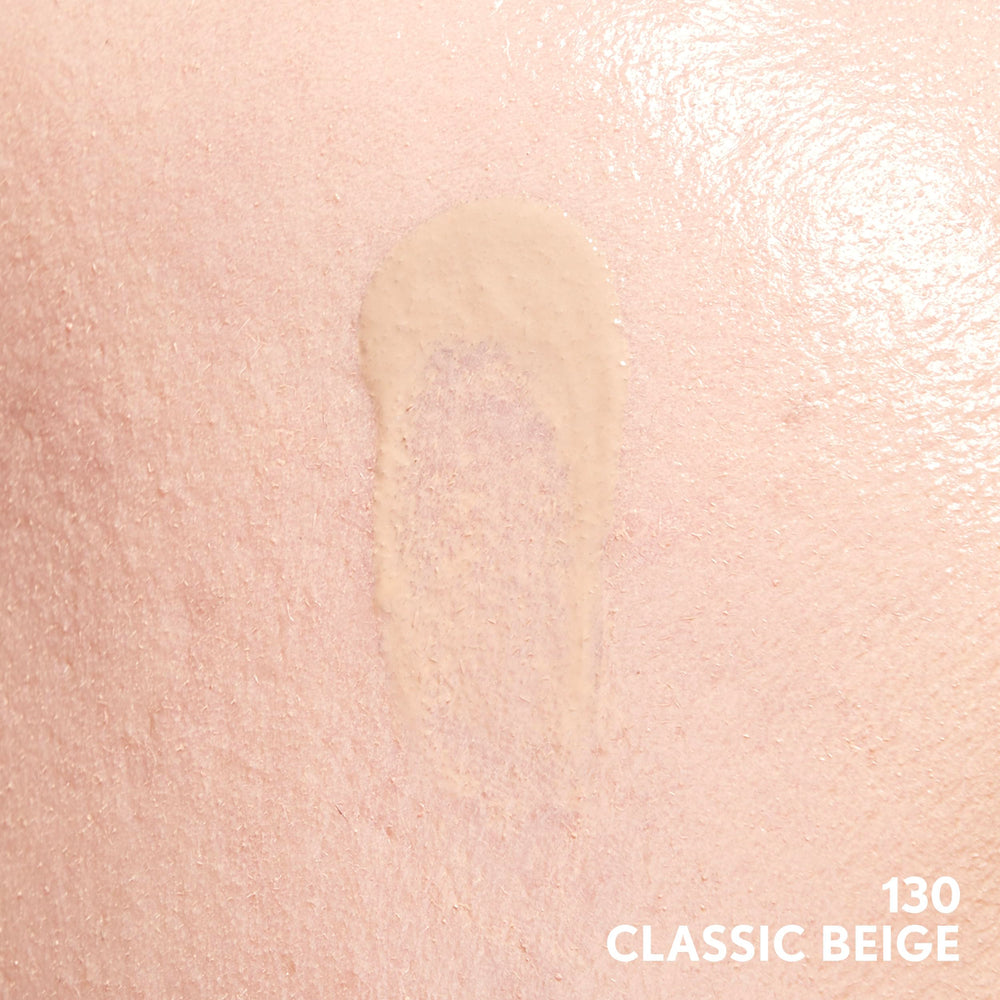 COVERGIRL Base Invisible: cobertura modulable para retoques diarios y naturales.