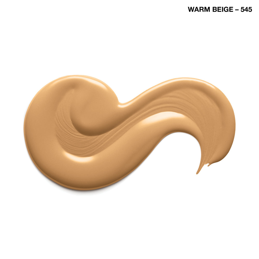 COVERGIRL base líquida mate para piel grasa, controla brillos durante el día.