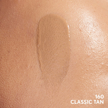 Acabado natural que se funde con la piel con COVERGIRL Clean Invisible Foundation.