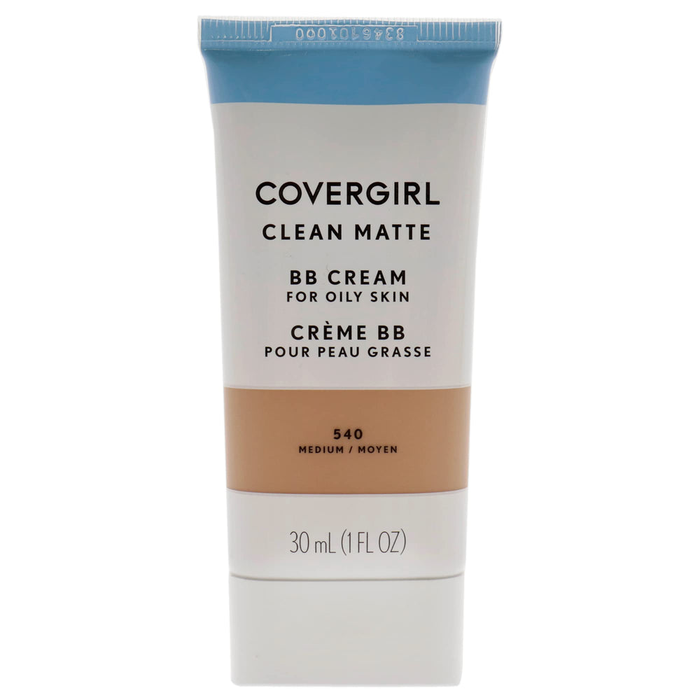 COVERGIRL Clean Matte BB Cream en envase, acabado mate ligero para piel sensible.