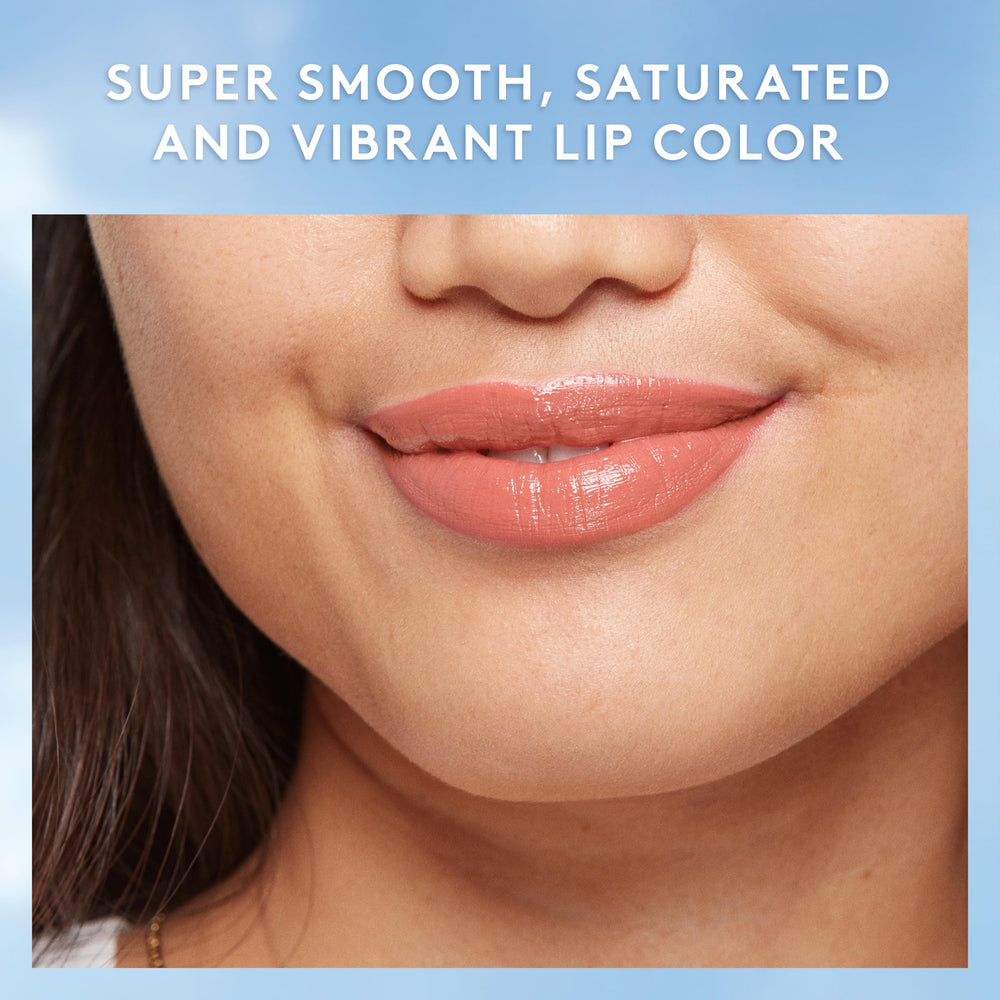 COVERGIRL Exhibicionista con manteca de karité nutre labios con Coral Sueños.