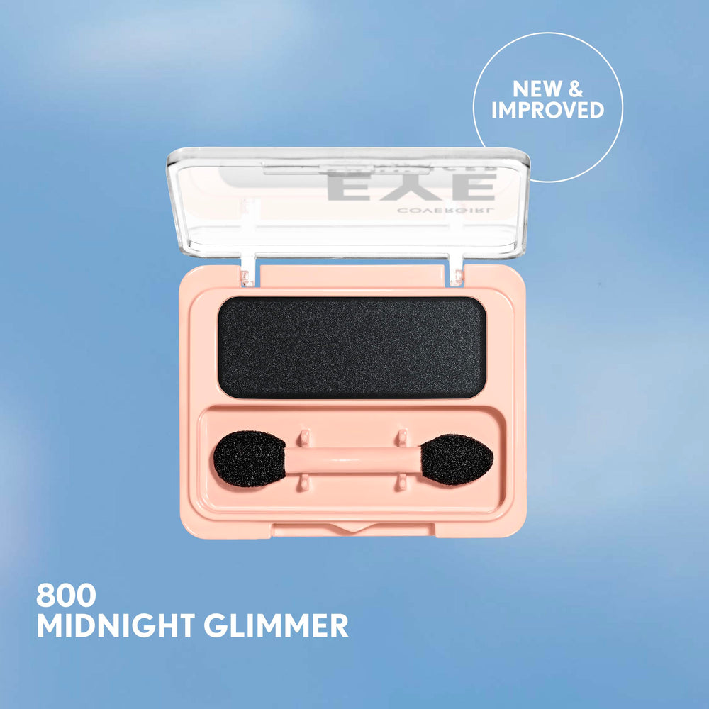 CoverGirl Eye Enhancer Midnight Glimmer aplicación suave con brocha para un aspecto fácil.