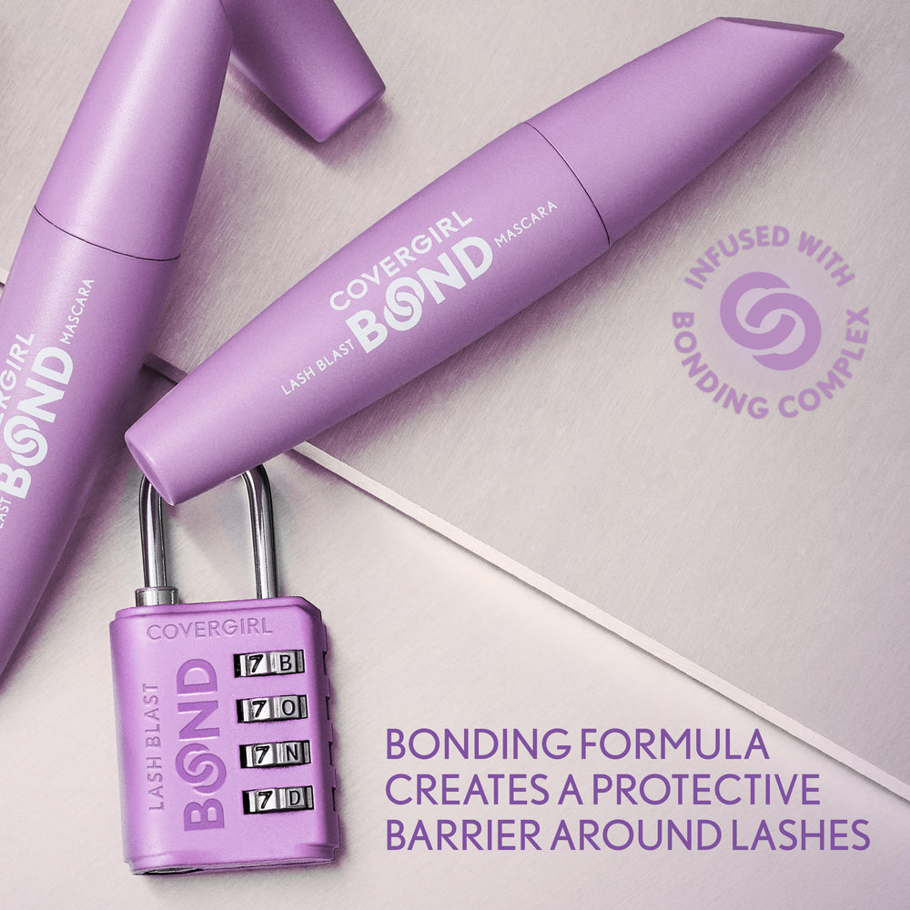 CoverGirl Lash Blast Bond ofrece una aplicación definida gracias al diseño del cepillo.