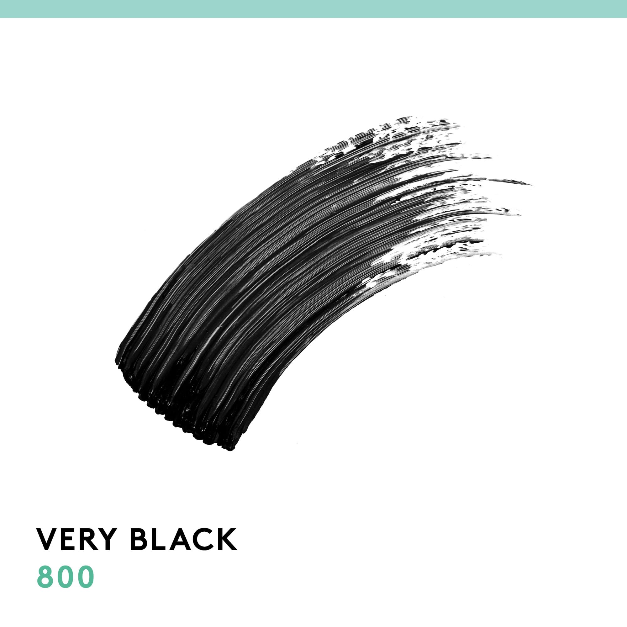 Rímel COVERGIRL Lash Blast Clean con volumen y definición visibles en cada pestaña.