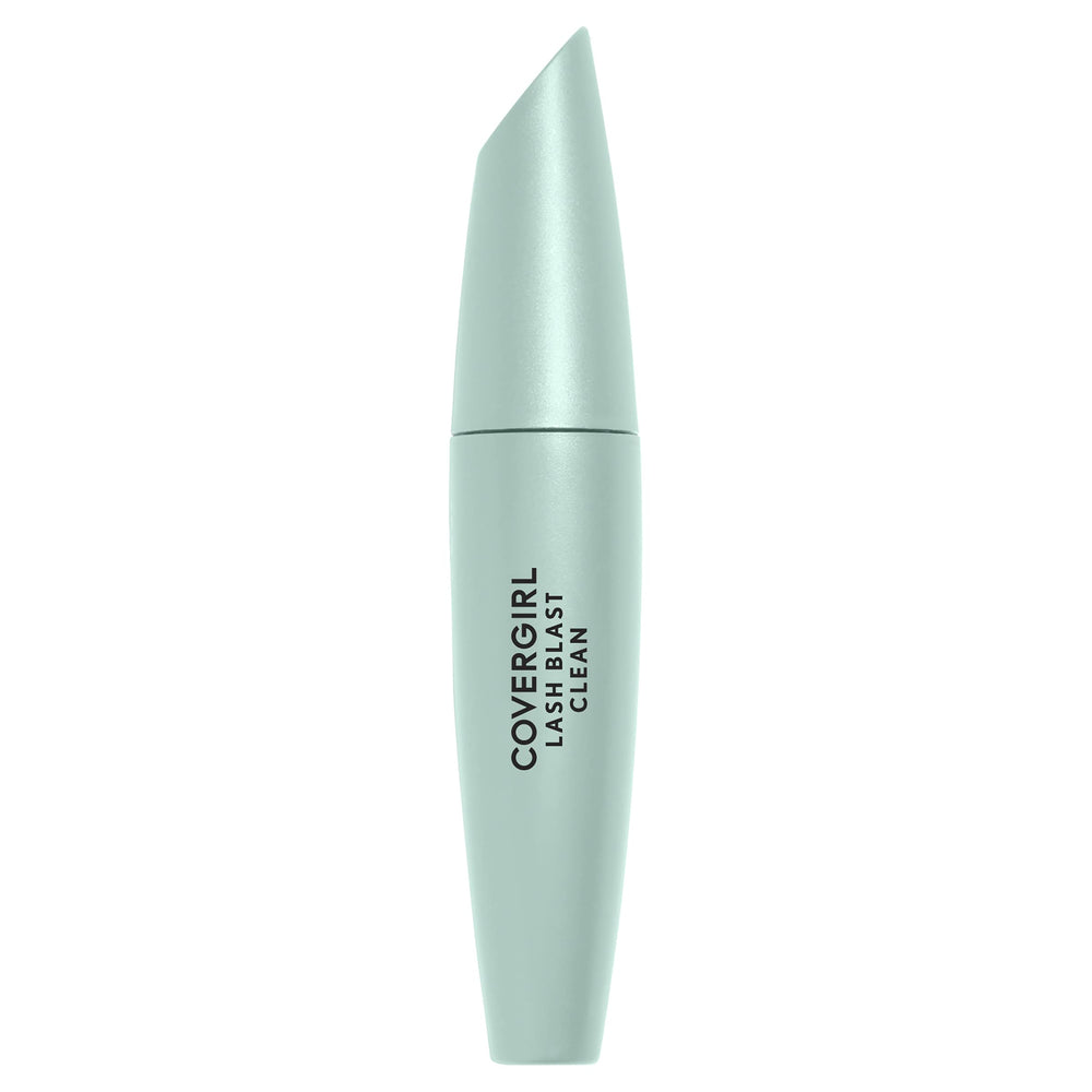 CoverGirl Lash Blast Clean Volume Mascara enfocado en pestañas definidas y condicionadas con aceites vegetales