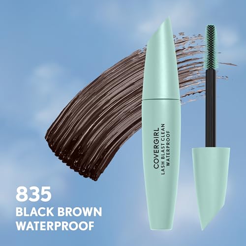 CoverGirl Lash Blast Mascara sin grumos para aplicación suave.