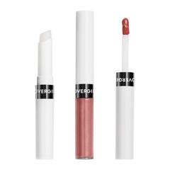 COVERGIRL Outlast Lipcolor Dusty Blush aplicado en tono nude suave