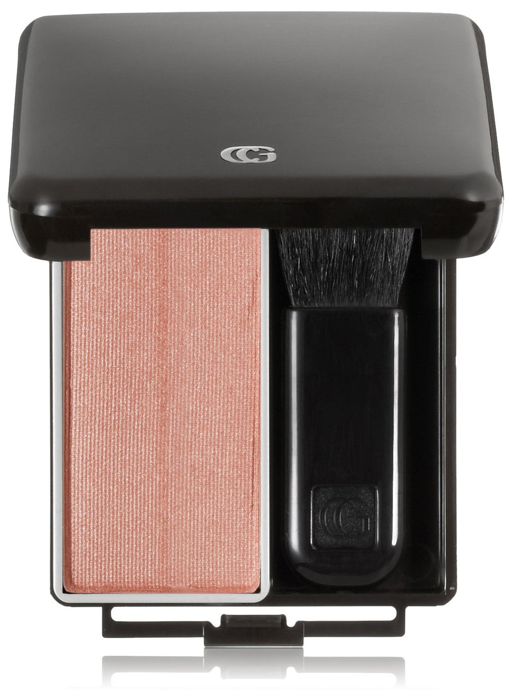 COVERGIRL rubor tono neutro suave aplicado para un look natural