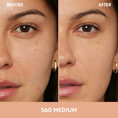 Textura ligera de COVERGIRL se funde con la piel para un look natural.