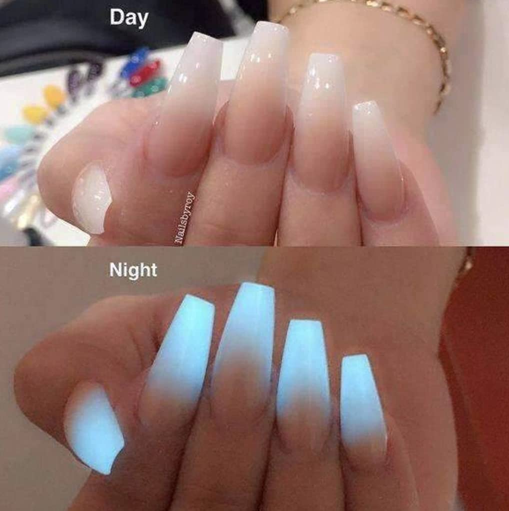 Cre8tion esmalte neón brilla de noche para estilos llamativos.