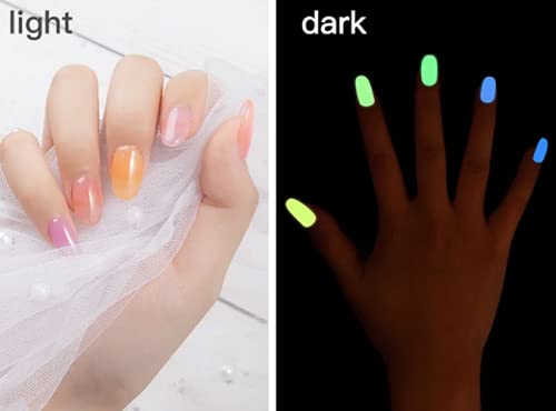 Cre8tion se aplica en uñas naturales o artificiales para fiestas de disfraces.
