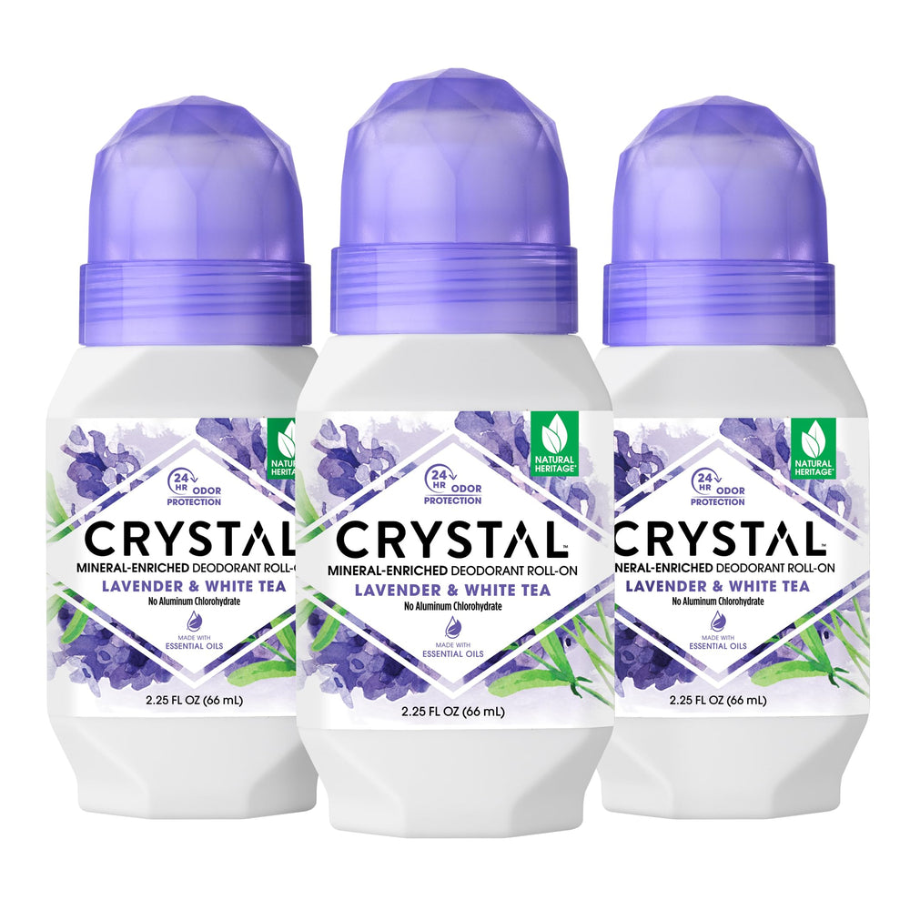 Desodorante mineral Crystal Essence en rodillo con lavanda y té blanco para uso diario.