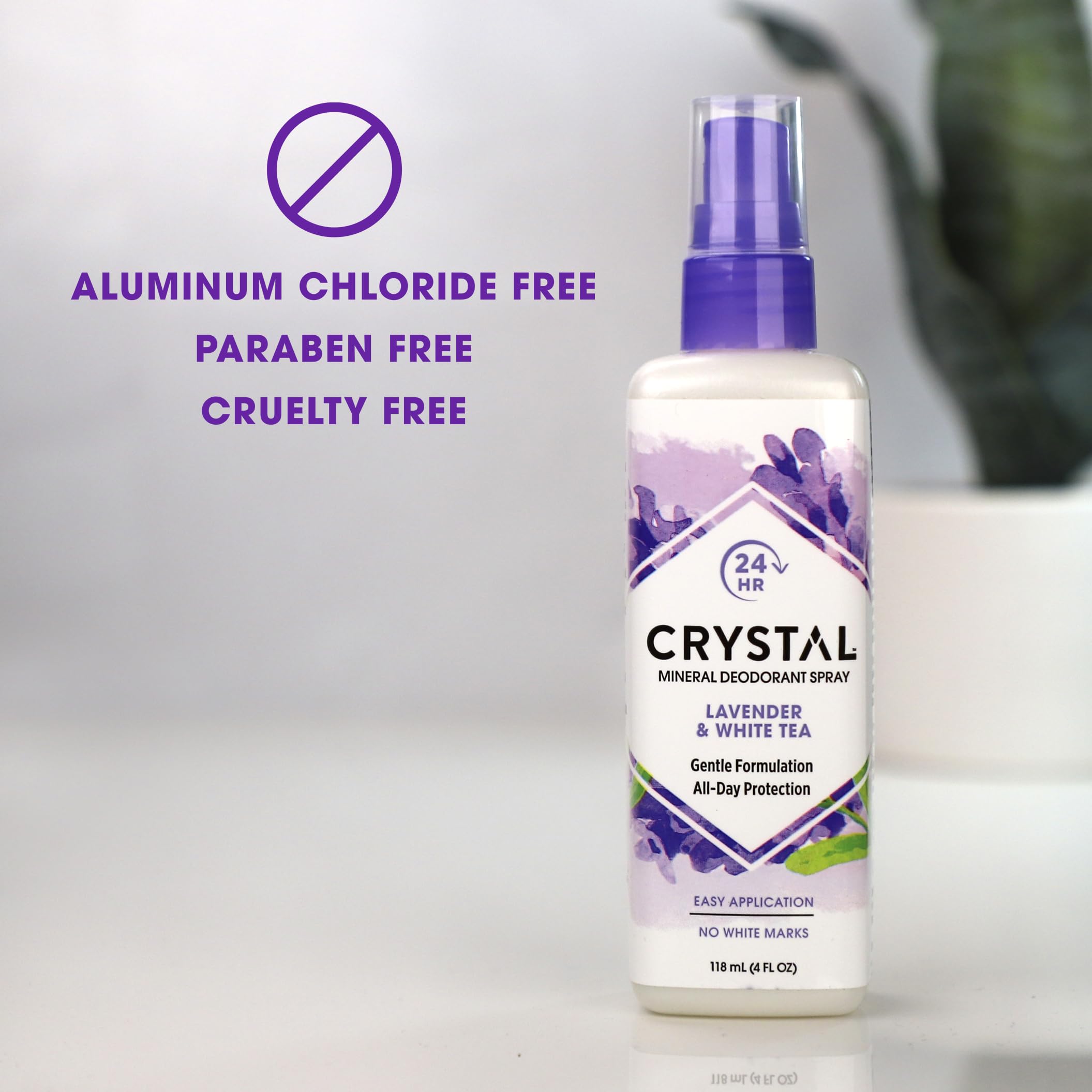 Crystal Essence desodorante mineral spray pulverización uniforme, sensación ligera en la piel.