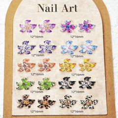 CUBLIVE pedrería floral en relieve para uñas duraderas.