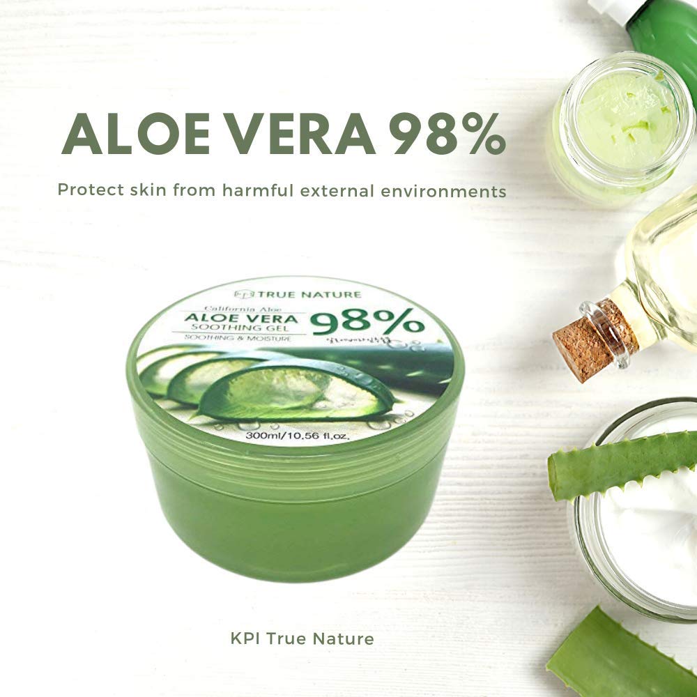 CUROFIT True Nature Aloe Gel aplicado en la cara calma enrojecimiento.