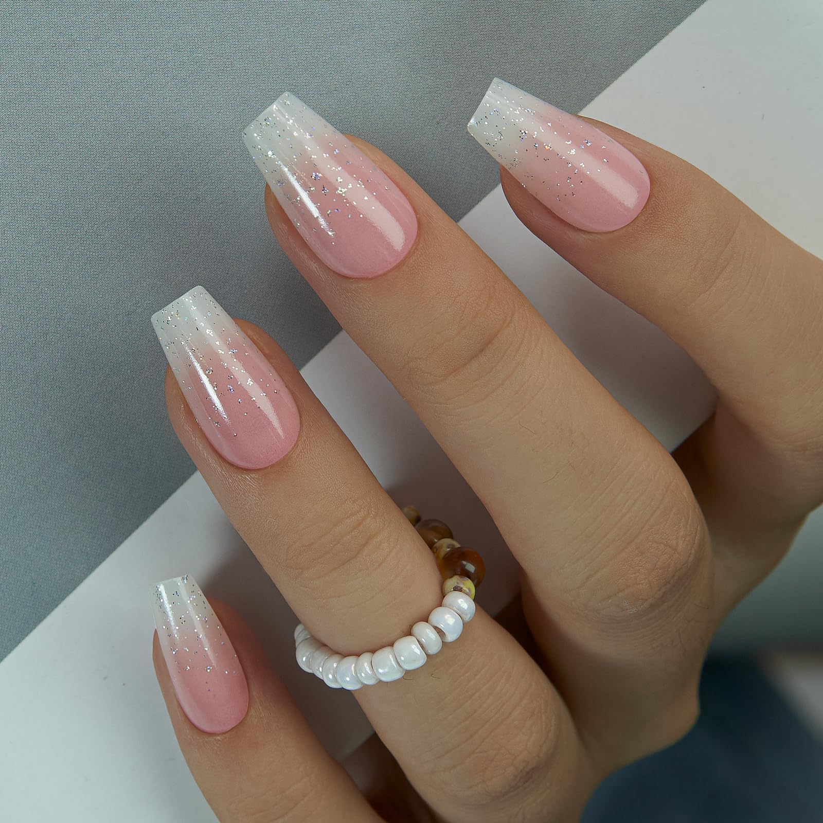 Curvlife Bling Uñas Postizas de Forma Ataúd con brillo, sensación suave y natural.