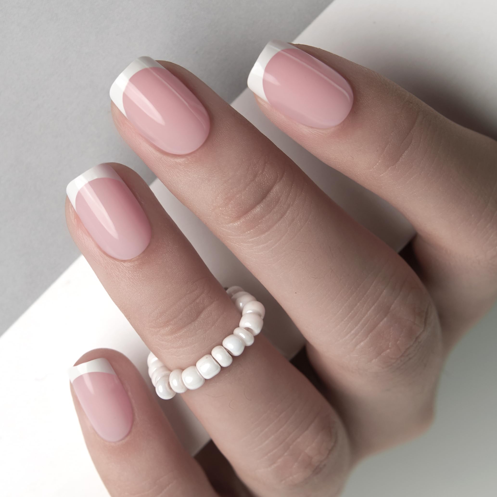 Curvlife gel suave ofrece aspecto natural sin generar presión en la uña.