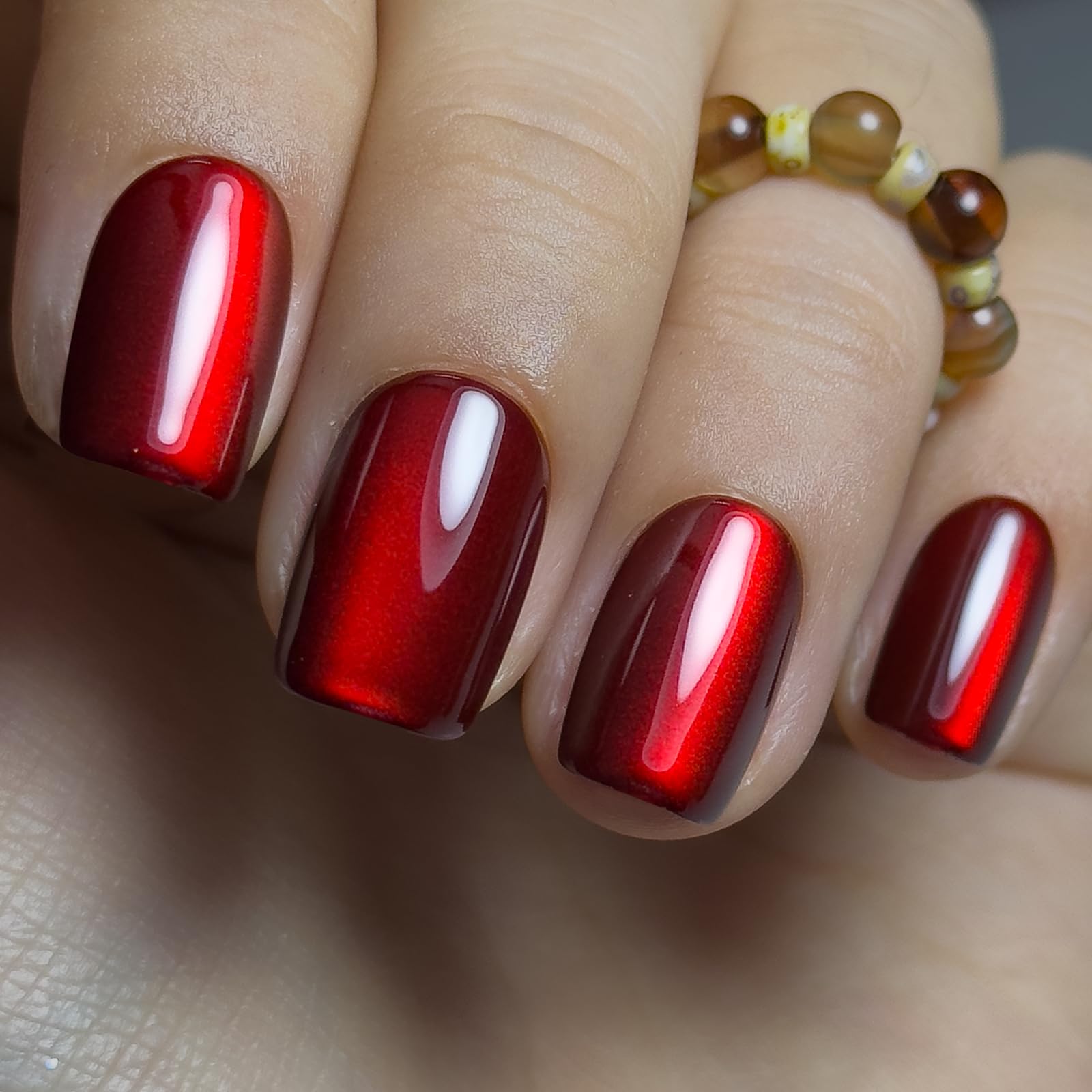 CurvLife uñas postizas con efecto ojo de gato rojo apricot para uso diario.
