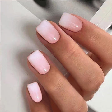 CurvLife uñas postizas nude con acabado brillante para un look elegante