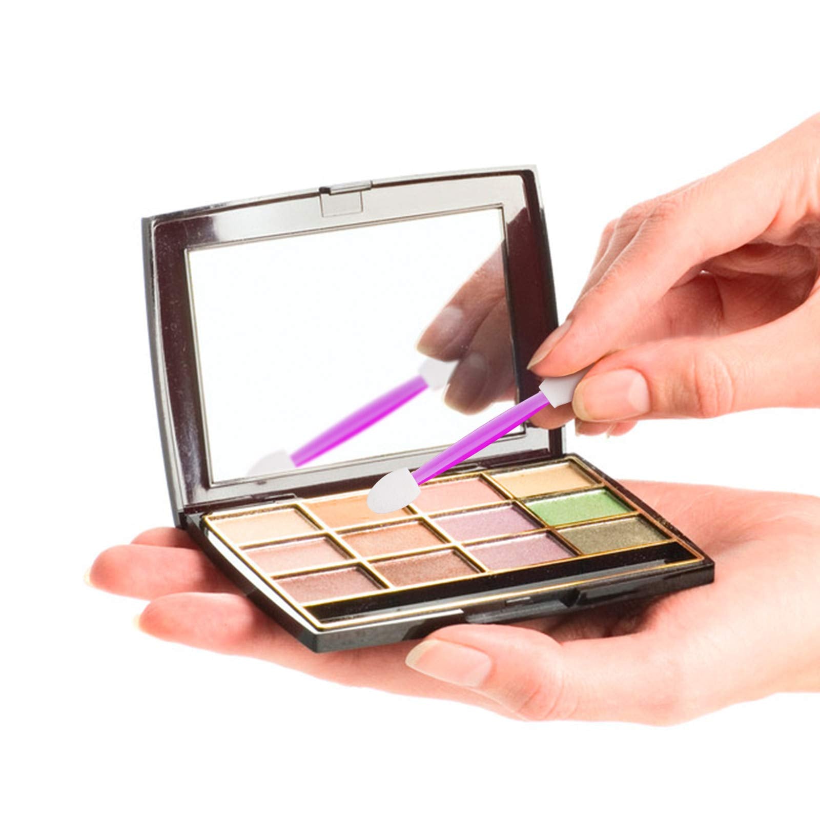 Conjunto de 120 piezas para usos múltiples de maquillaje.