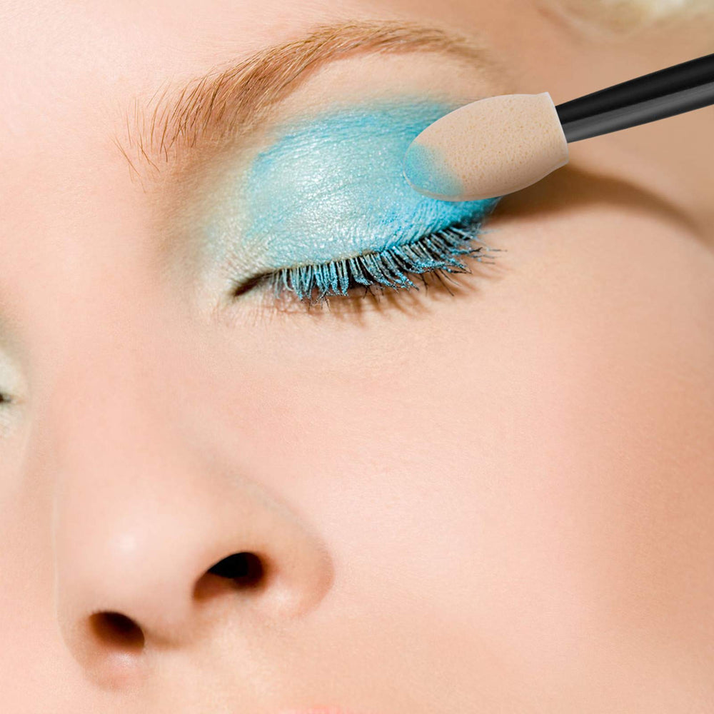 Versatilidad de uso de Cuttte para ojos, rostro y uñas.