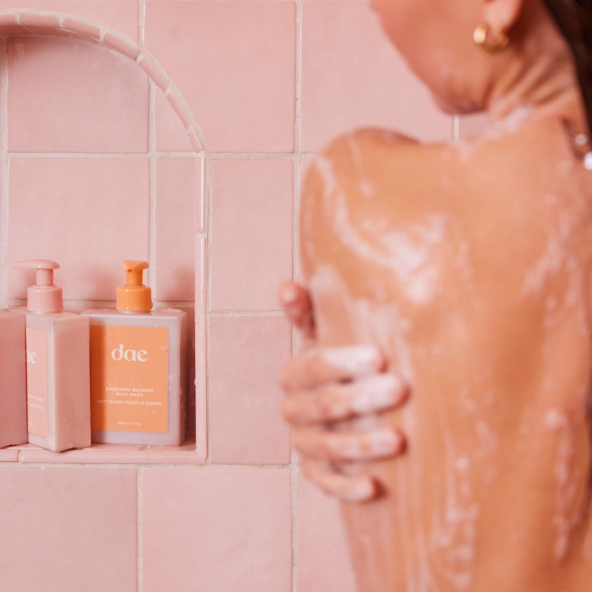 DAE Signature Beaming: gel de ducha de diez onzas para uso diario.