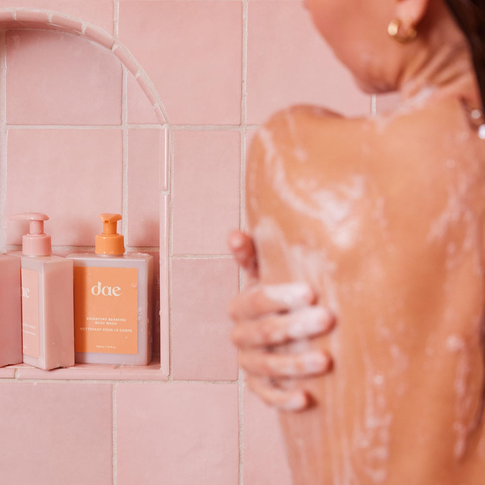 DAE Signature Beaming: gel de ducha de diez onzas para uso diario.