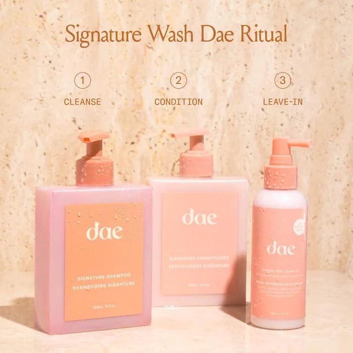 DAE Signature Conditioner aceite de coco hidrata, desenreda y reduce la rotura.