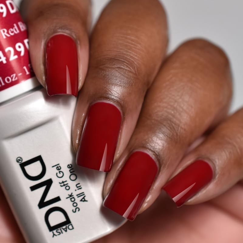 DAISY DND caja regalo set manicura, ideal para regalo o viaje.