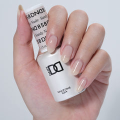 DAISY DND esmalte gel tono arena-beige ofrece aspecto natural translúcido