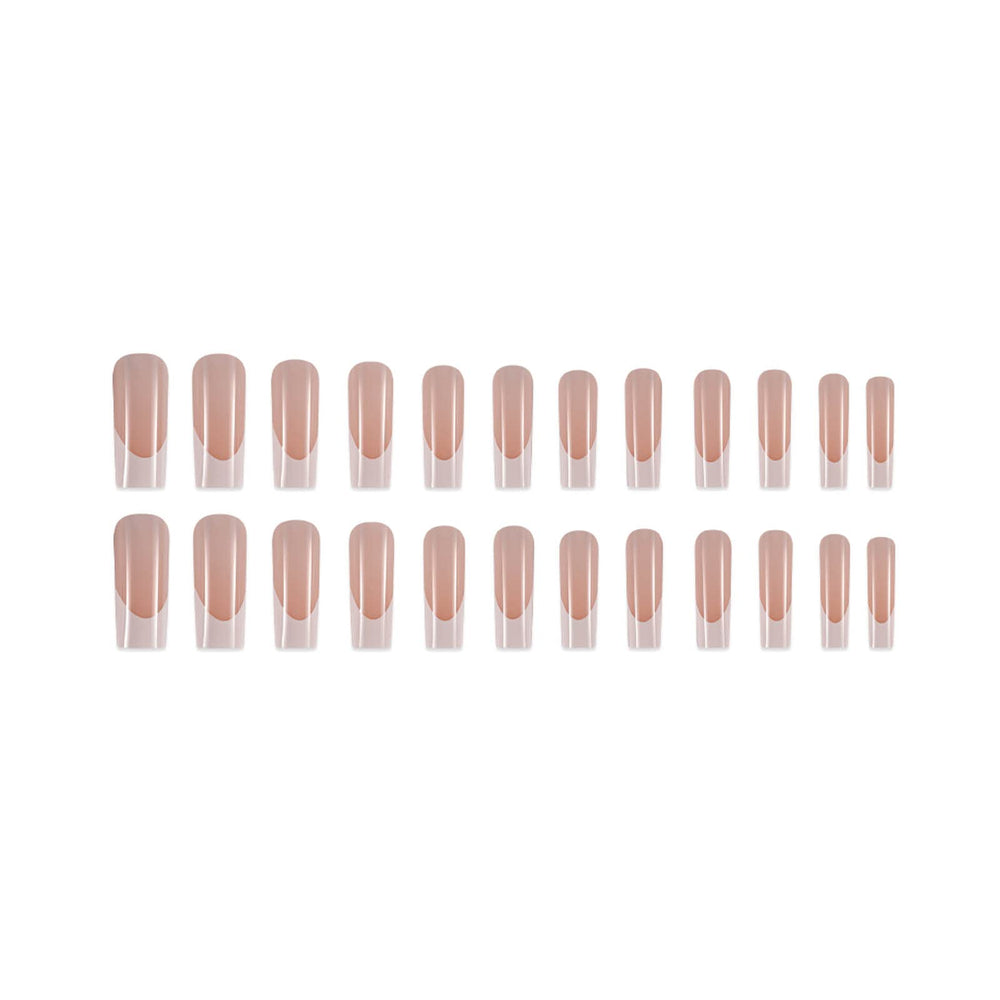 Uñas DANMANR nude con cobertura total para un acabado natural.
