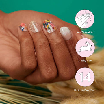 Dashing Diva lima para uñas incluida ayuda a dar forma precisa.