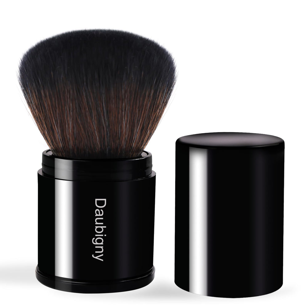 Pincel Kabuki retráctil Daubigny para viaje con cabezal suave y compacto.
