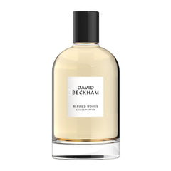 David Beckham Refined Woods, botella elegante para uso diario y presencia sofisticada.