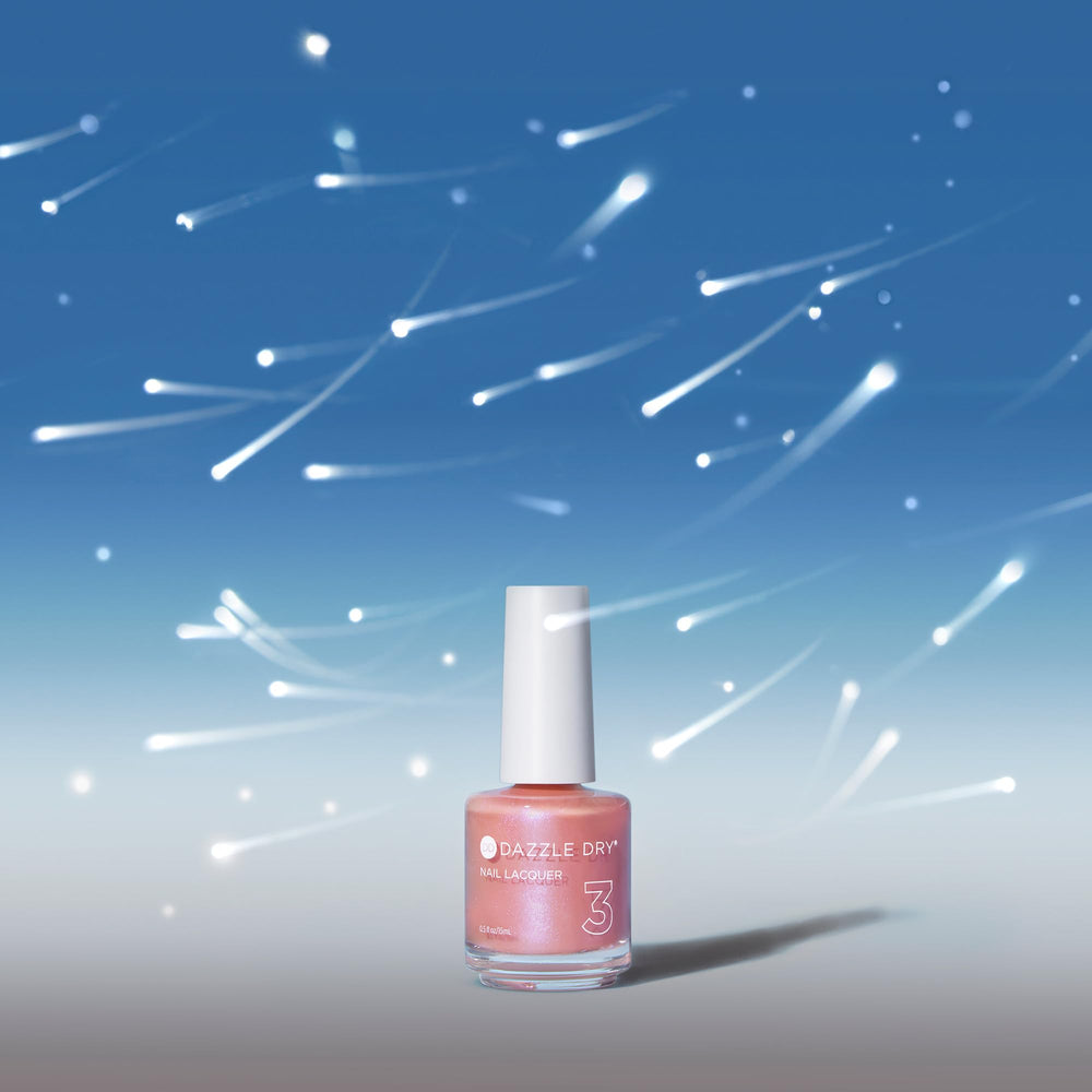 Dazzle Dry Milky Way, secado en segundos, manicura rápida.