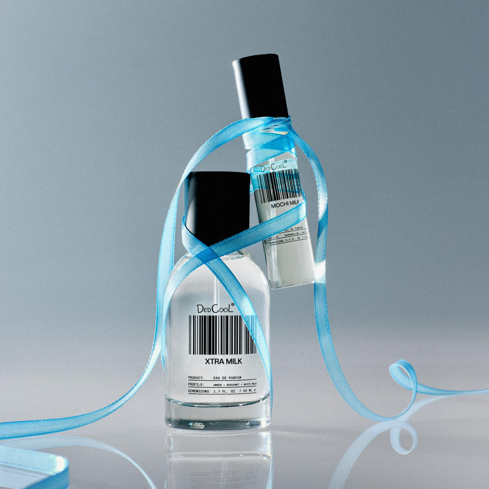 DedCool Xtra Milk: etiqueta minimalista que refleja lujo discreto.