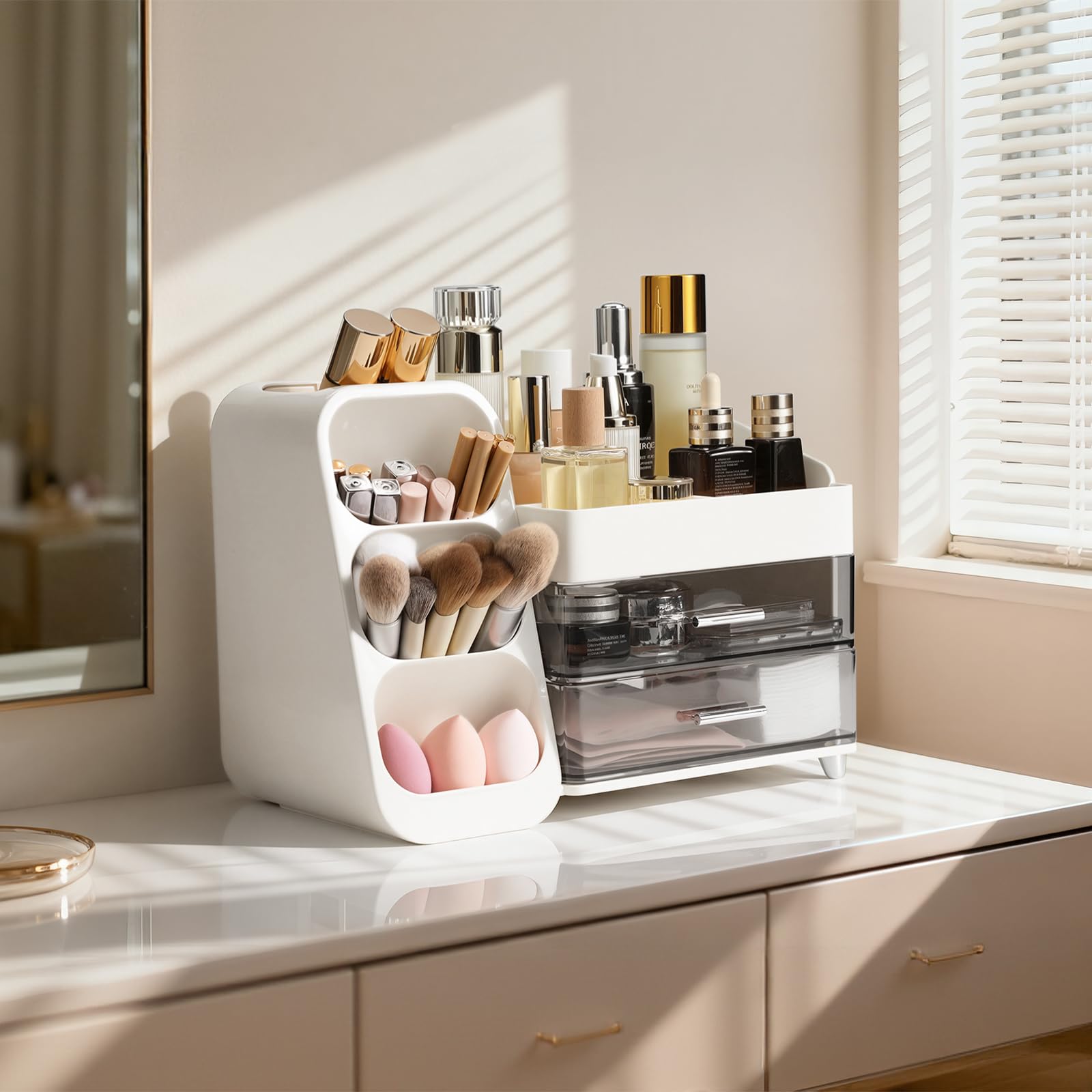 Delamu organizador maquillaje, top separador para ordenar cosméticos de manera eficiente.