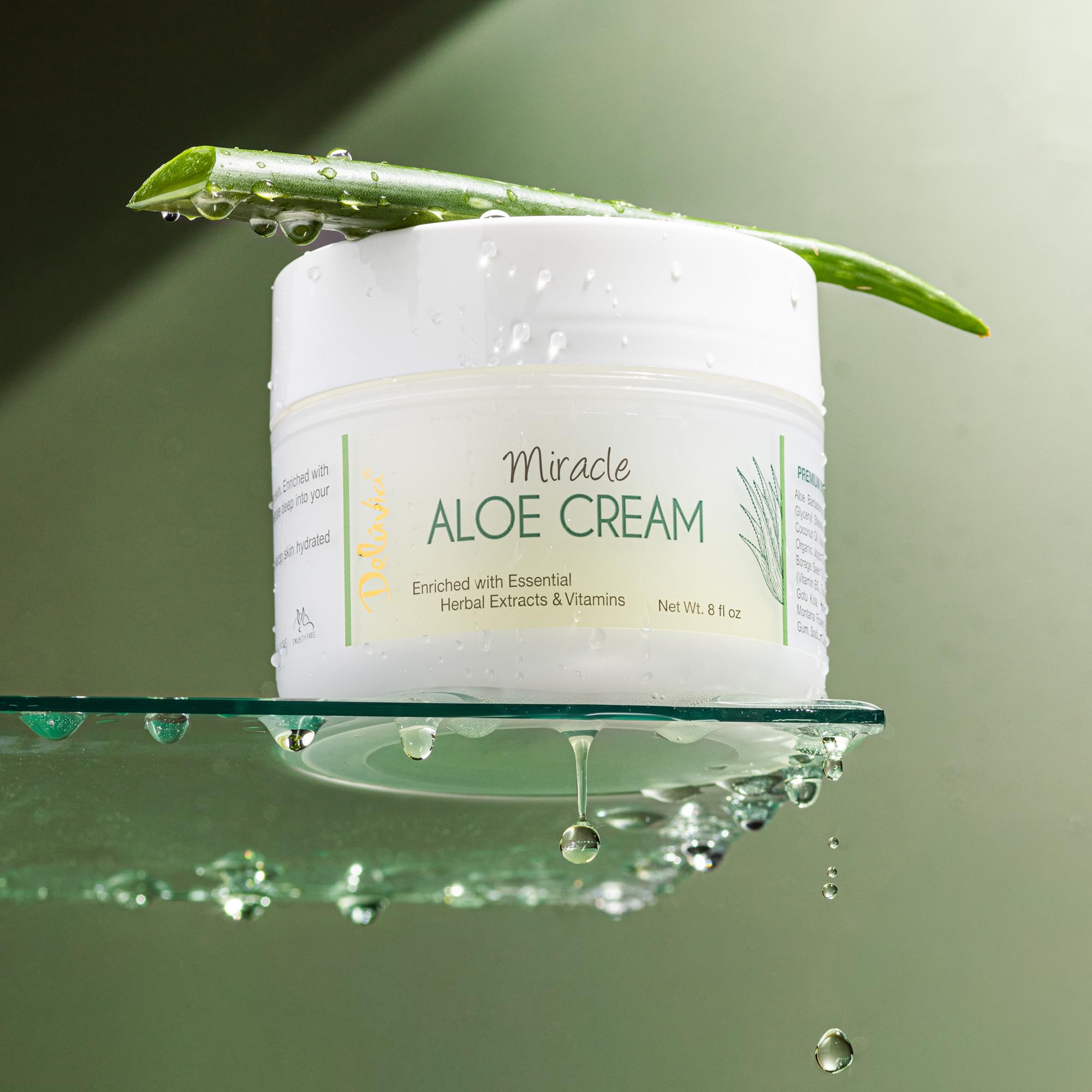 Delúvia Miracle Aloe Cream, aplicación facial suave para piel sensible.