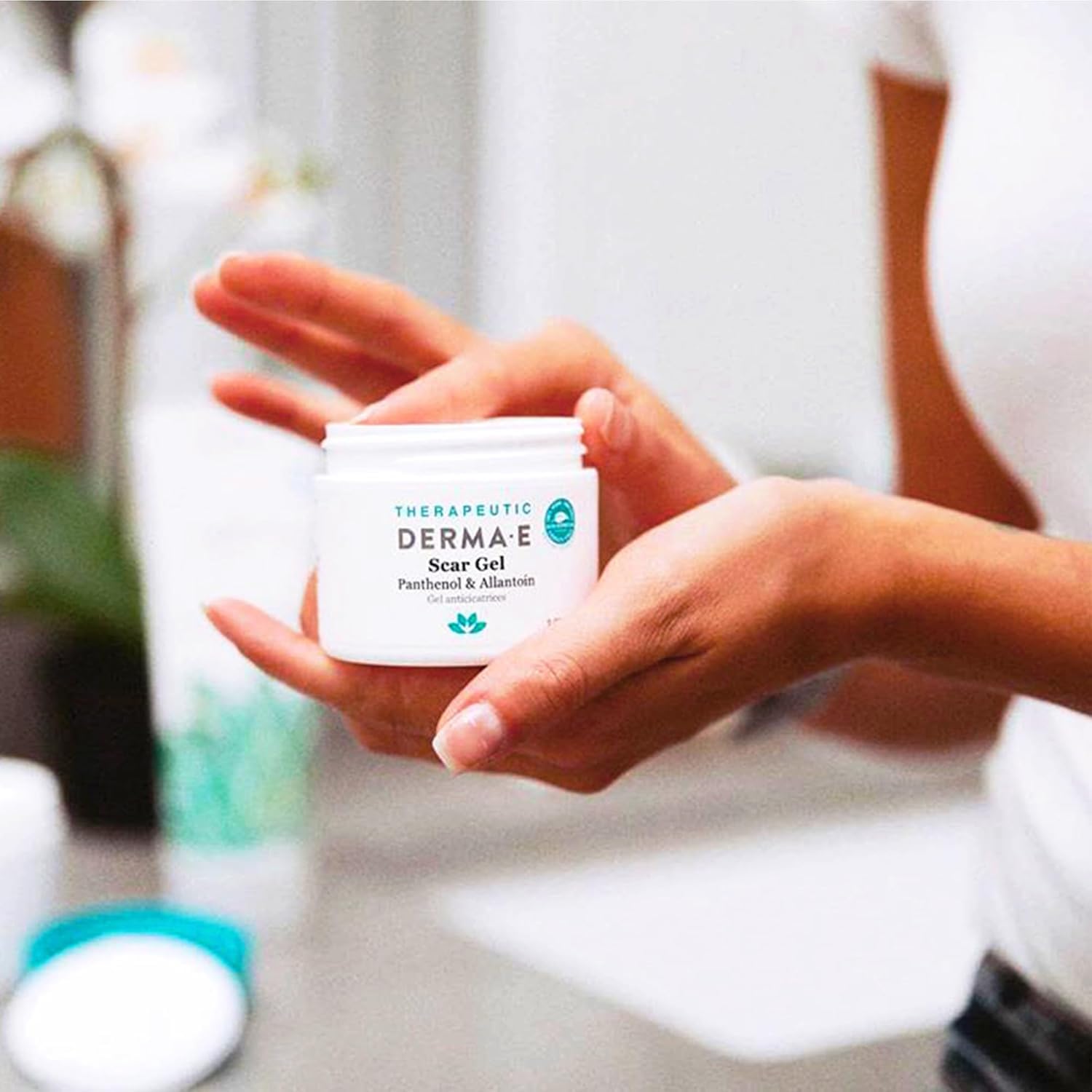 Derma E Gel de Cicatriz, extracto de cebolla antioxidante para el cuidado de la piel.