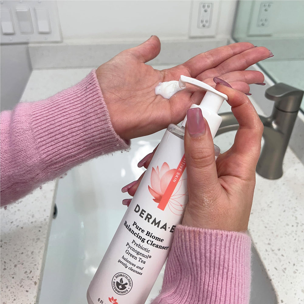 Derma E sin fragancia, apto para piel sensible.