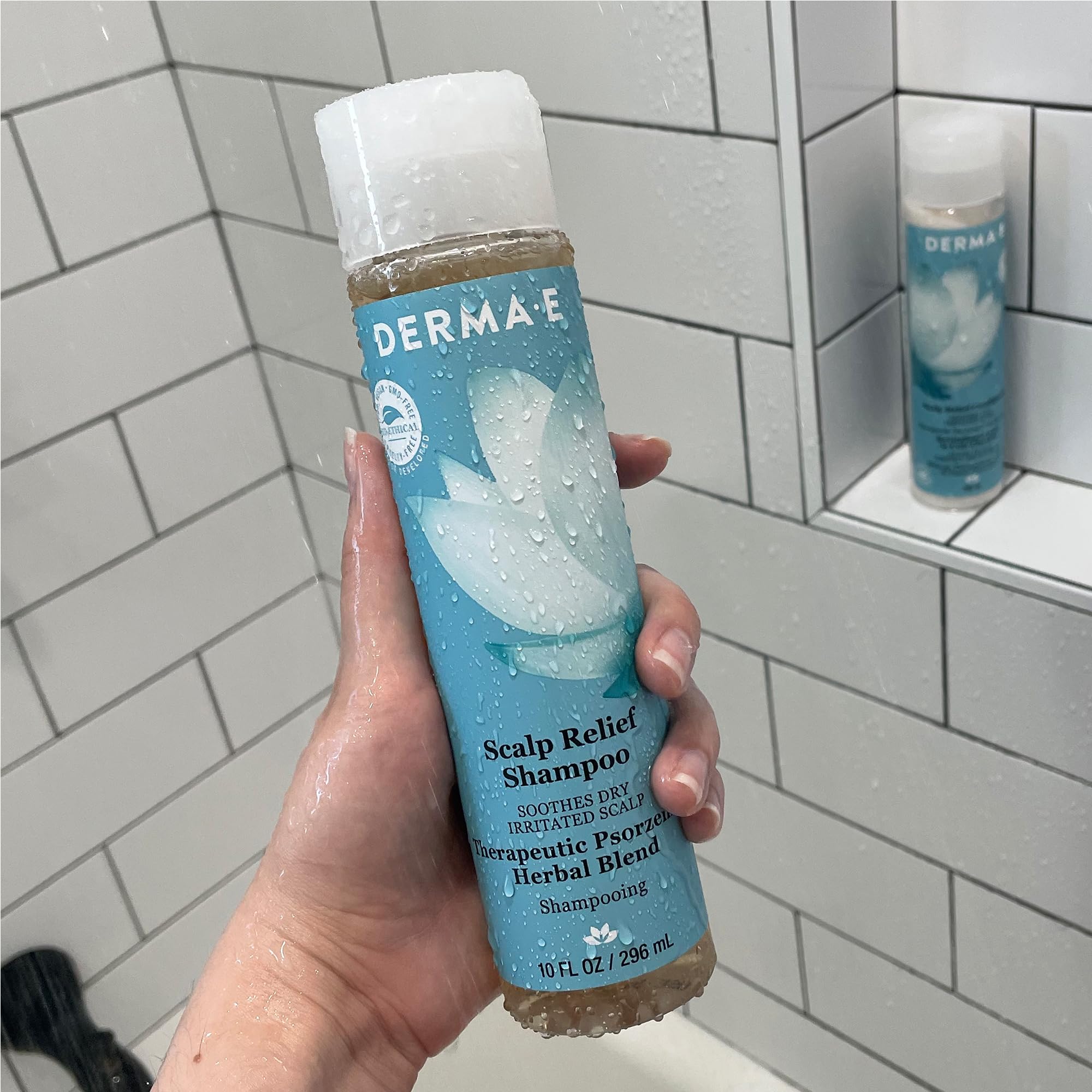 Derma E Uso Diario Champú: fórmula suave apta para uso diario.