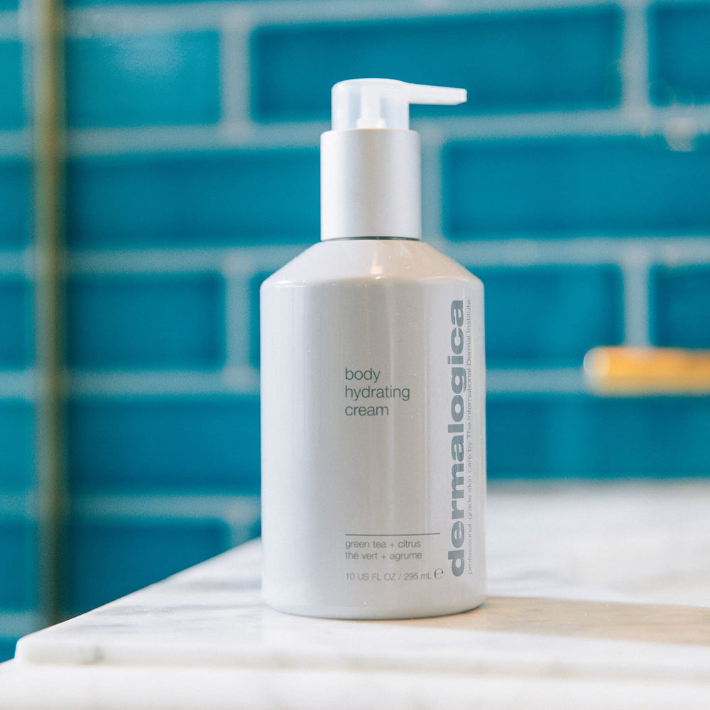 Aceites esenciales y té verde en Dermalogica con aroma suave.