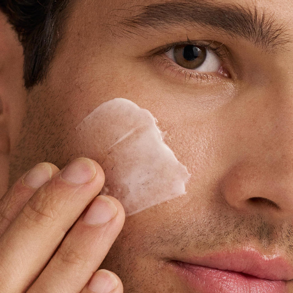 Dermalogica Active Moist con extractos vegetales para piel hidratada sin grasa.