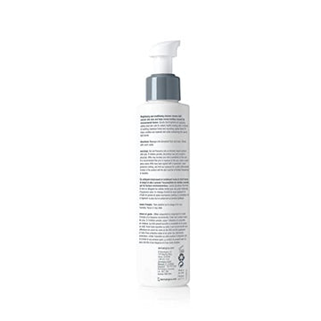 Texture mousse du nettoyant Dermalogica prête à être appliquée