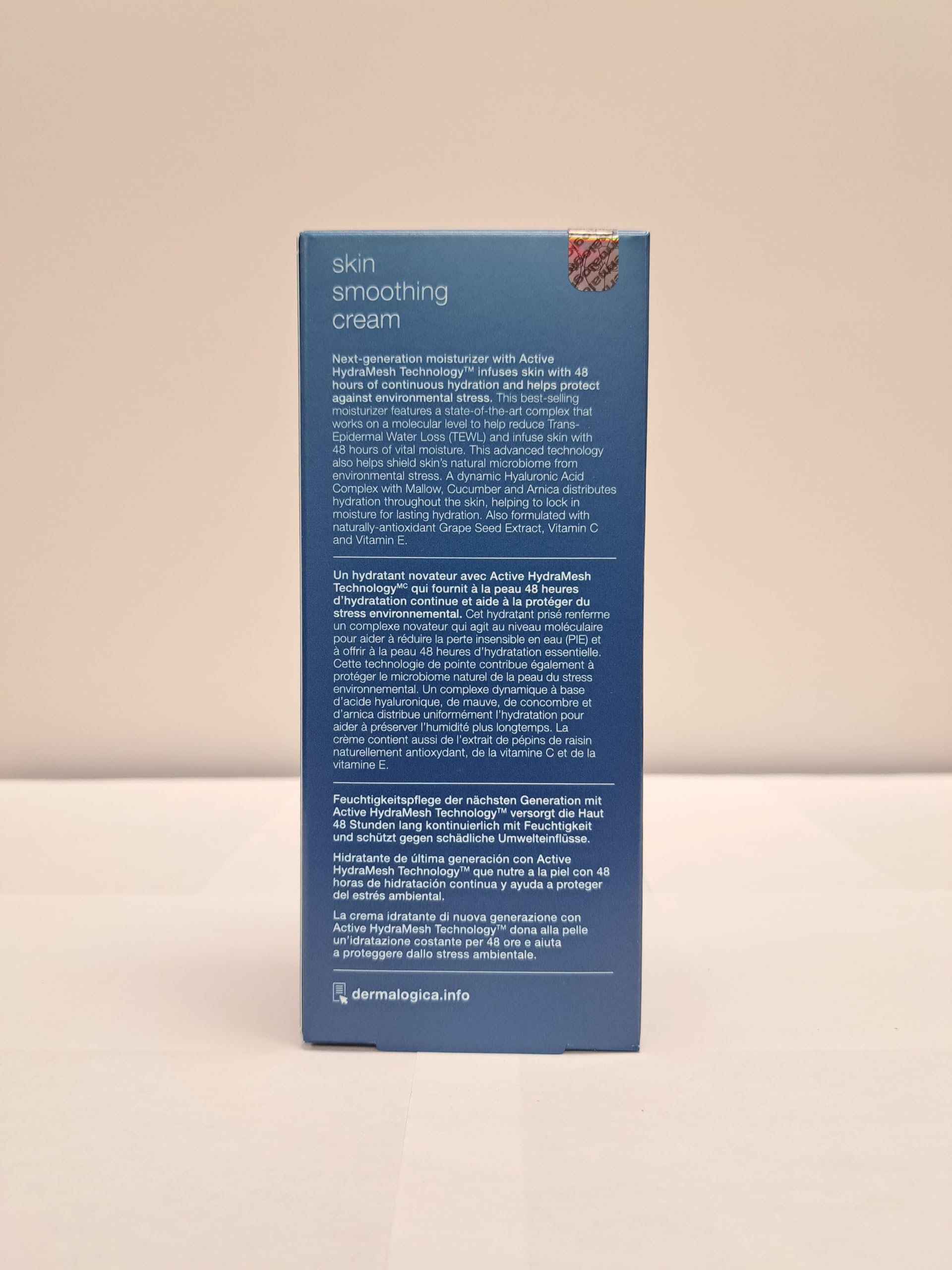 Dermalogica Skin Smoothing Cream, extracto de semilla de uva para antioxidantes y brillo.